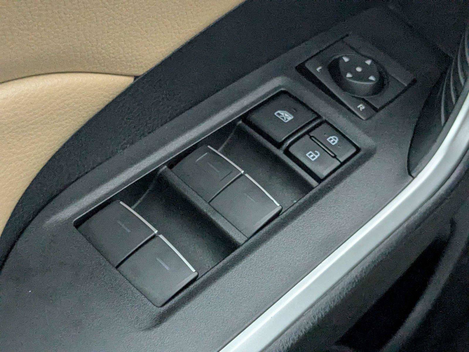 Certified 2022 Toyota RAV4 XLE FWD image 13