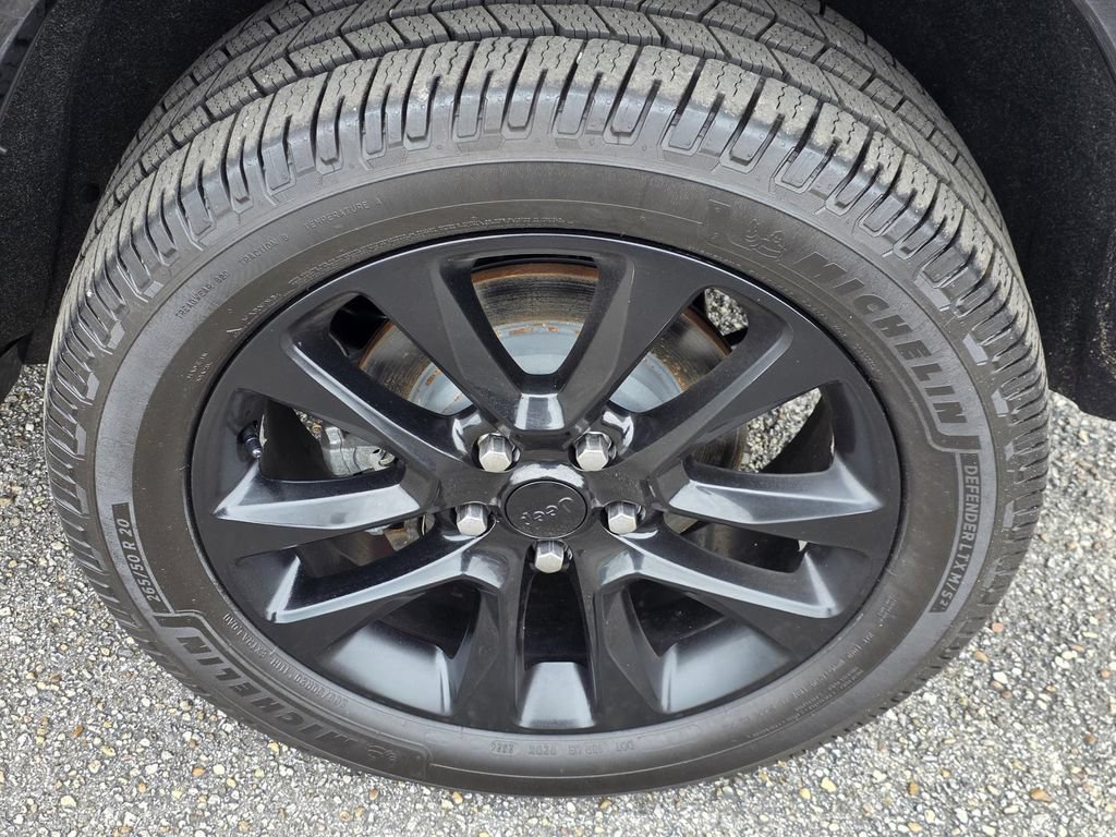 Used 2020 Jeep Grand Cherokee Altitude AWD/4WD image 39