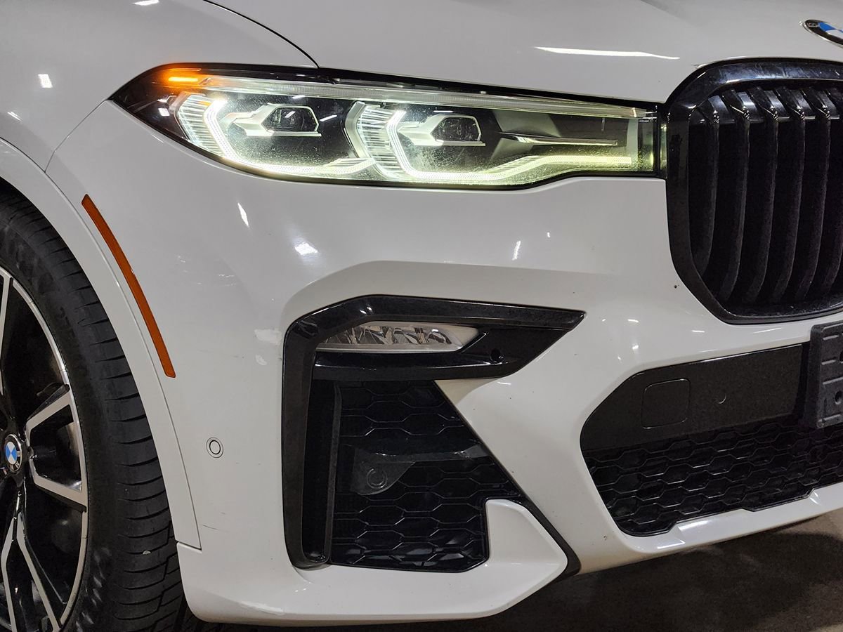 Used 2020 BMW X7 xDrive40i w/ M Sport Package AWD/4WD image 13