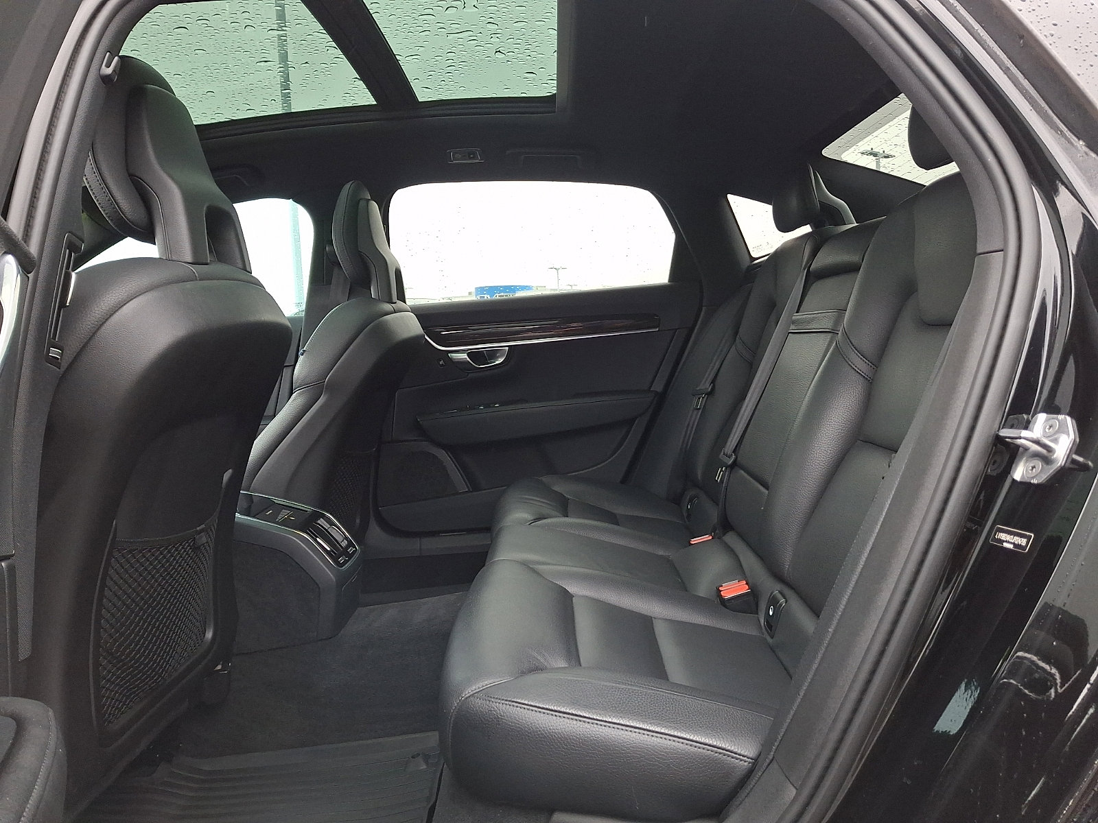 Used 2018 Volvo S90 T5 Momentum w/ Convenience Package image 10