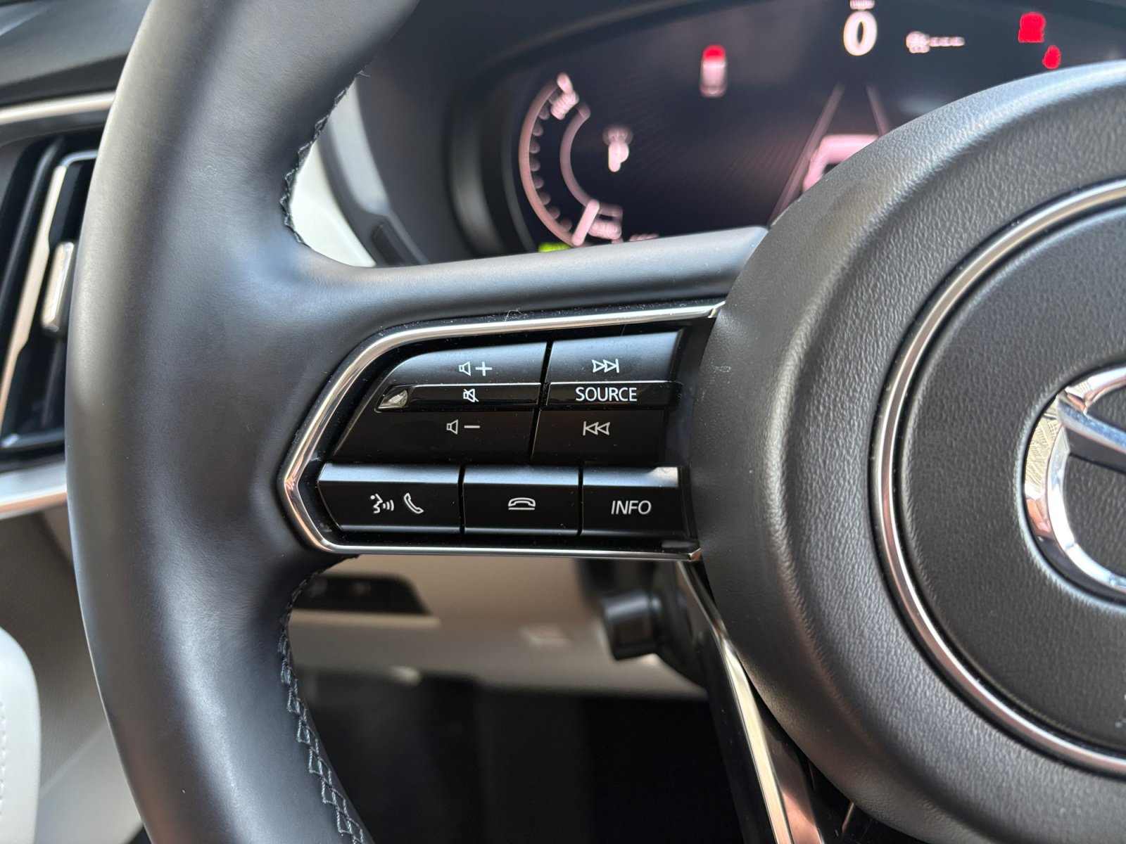 Used 2026 MAZDA CX-90 Plug-In Hybrid w/ Premium Plus AWD/4WD image 15