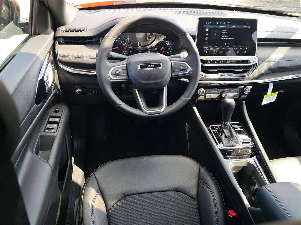 New 2026 Jeep Compass Latitude image 6