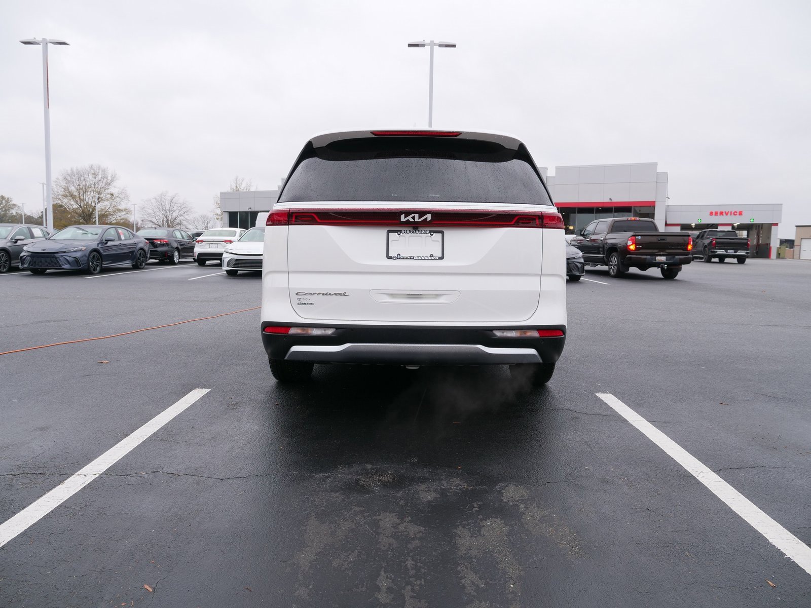 Used 2022 Kia Carnival SX Prestige image 5