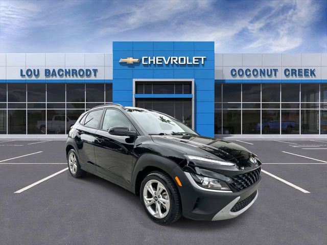 Used 2022 Hyundai Kona SEL image 2