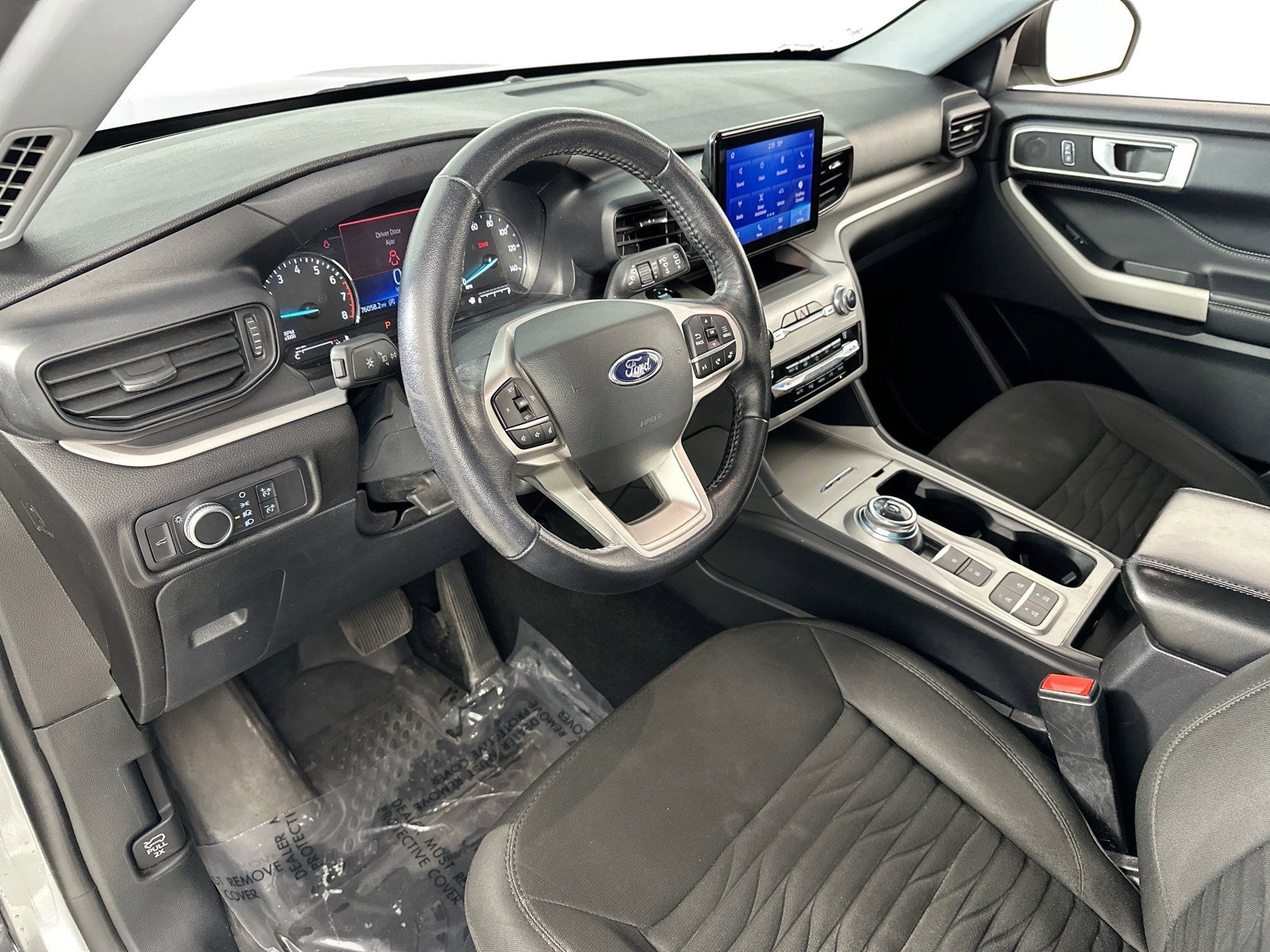 Used 2021 Ford Explorer XLT RWD image 9
