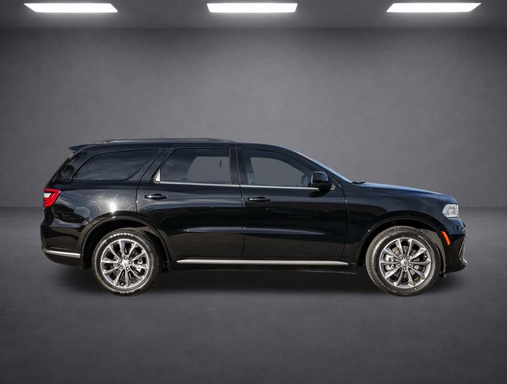 Used 2022 Dodge Durango SXT w/ Anodized Platinum Package image 3