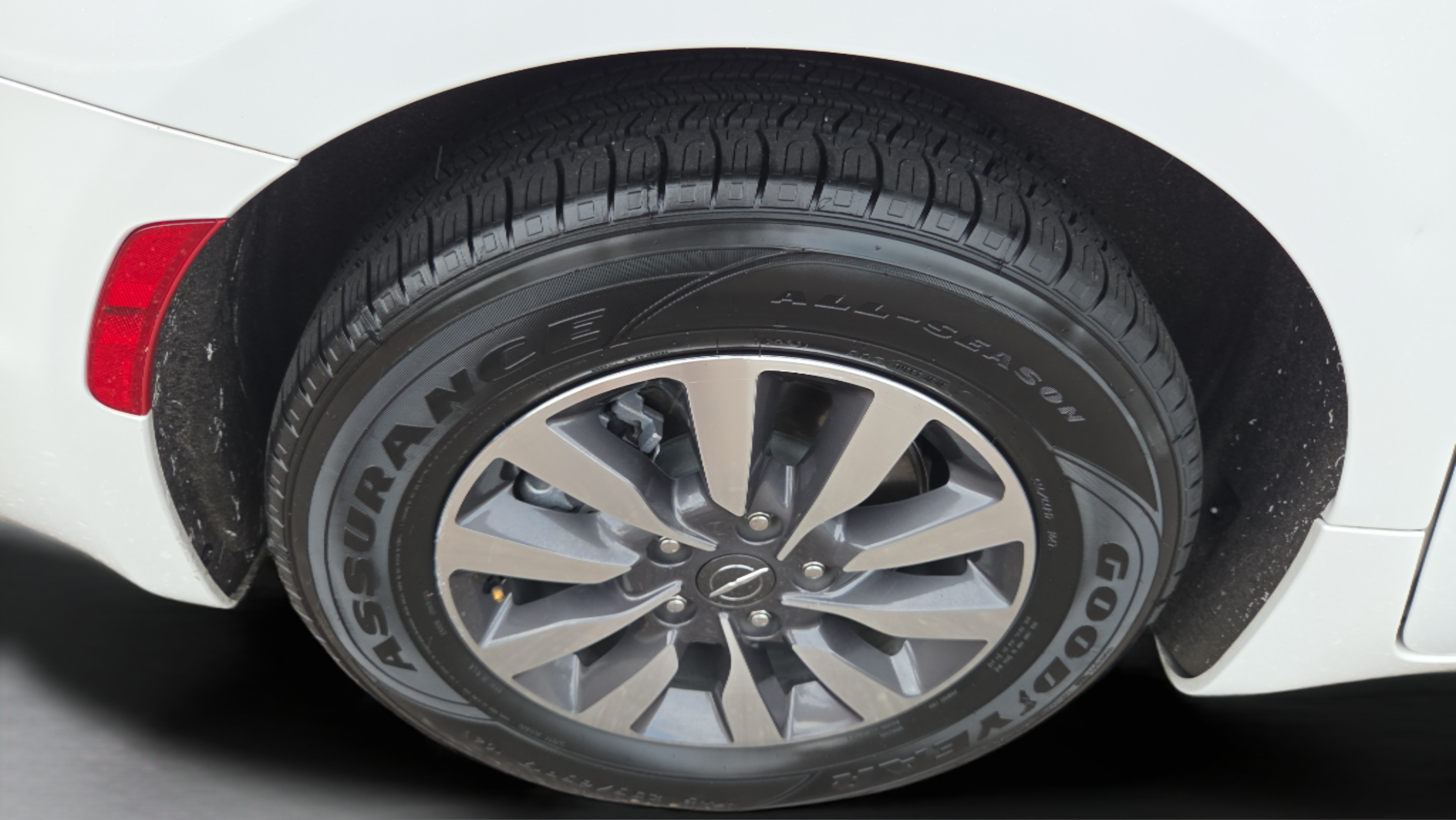 Used 2022 Chrysler Pacifica Touring-L FWD image 34
