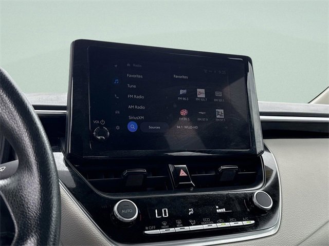 Used 2024 Toyota Corolla LE image 33