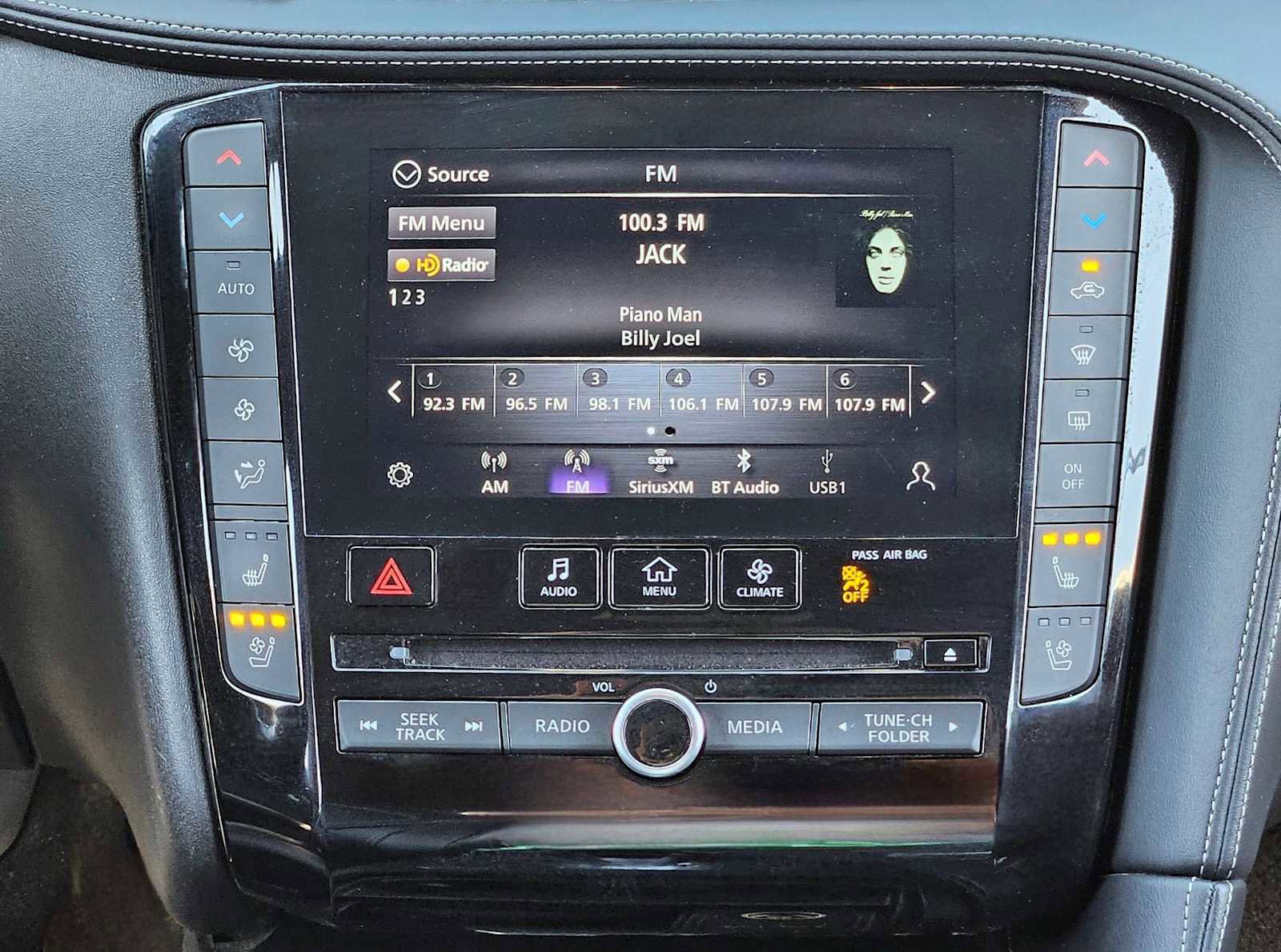 Used 2023 INFINITI QX55 Essential image 24