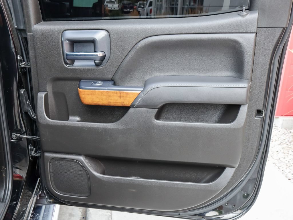 Used 2019 Chevrolet Silverado 3500 High Country w/ Duramax Plus Package AWD/4WD image 31