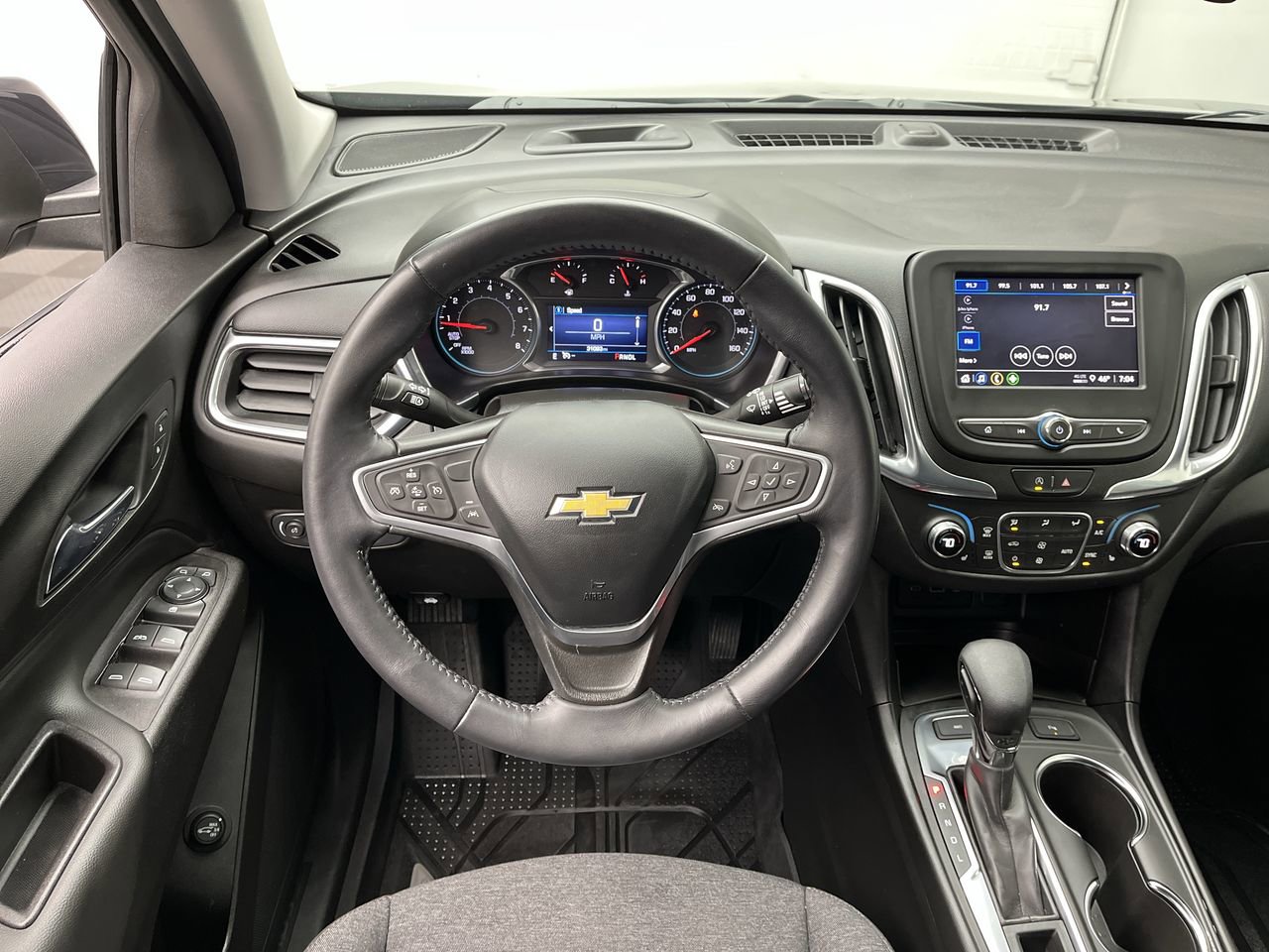Used 2022 Chevrolet Equinox LT AWD/4WD image 13