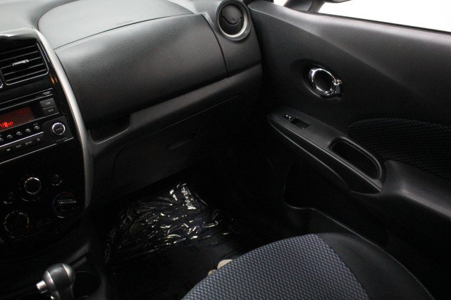 Used 2015 Nissan Versa Note SV image 24