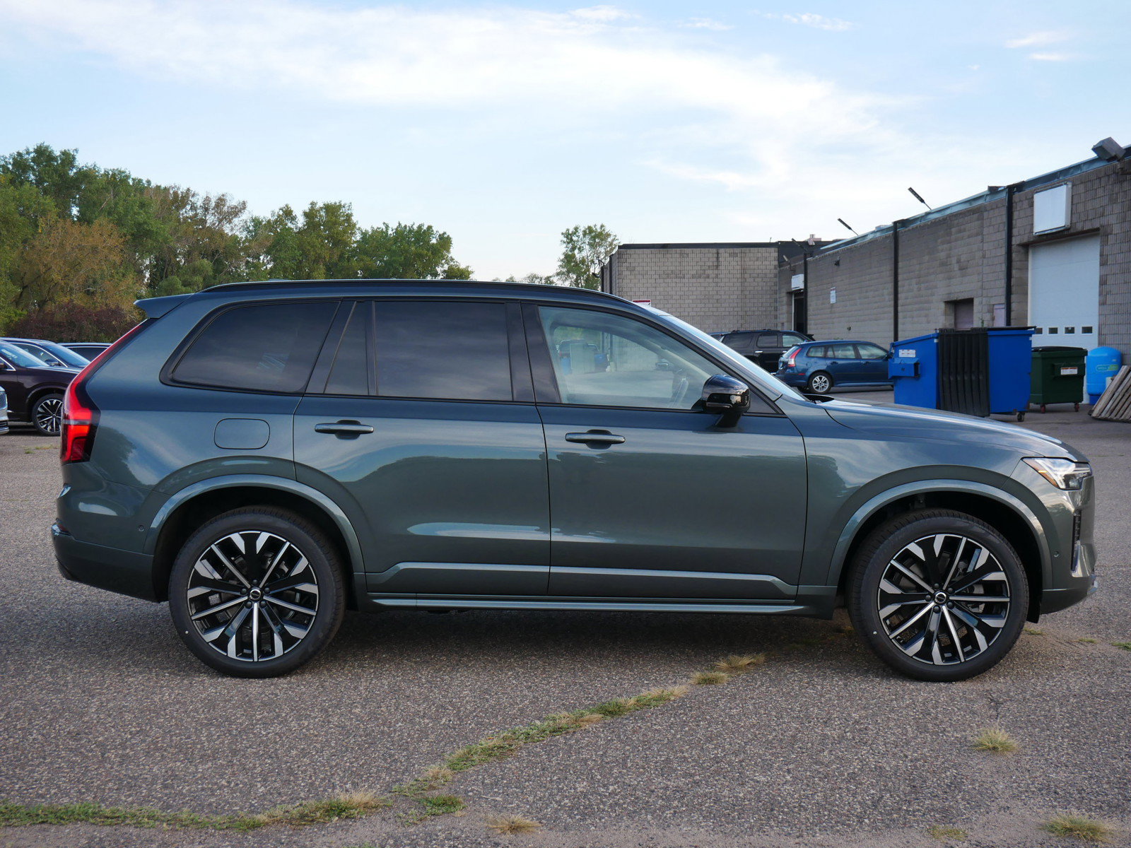 New 2027 Volvo XC90 B6 Ultra AWD/4WD image 2