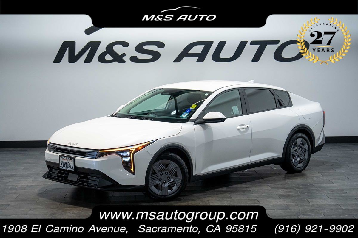 Used 2025 Kia K4 FWD image 1