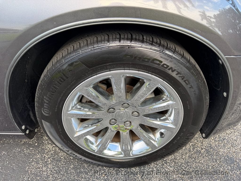 Used 2013 Chrysler 300 C RWD image 76