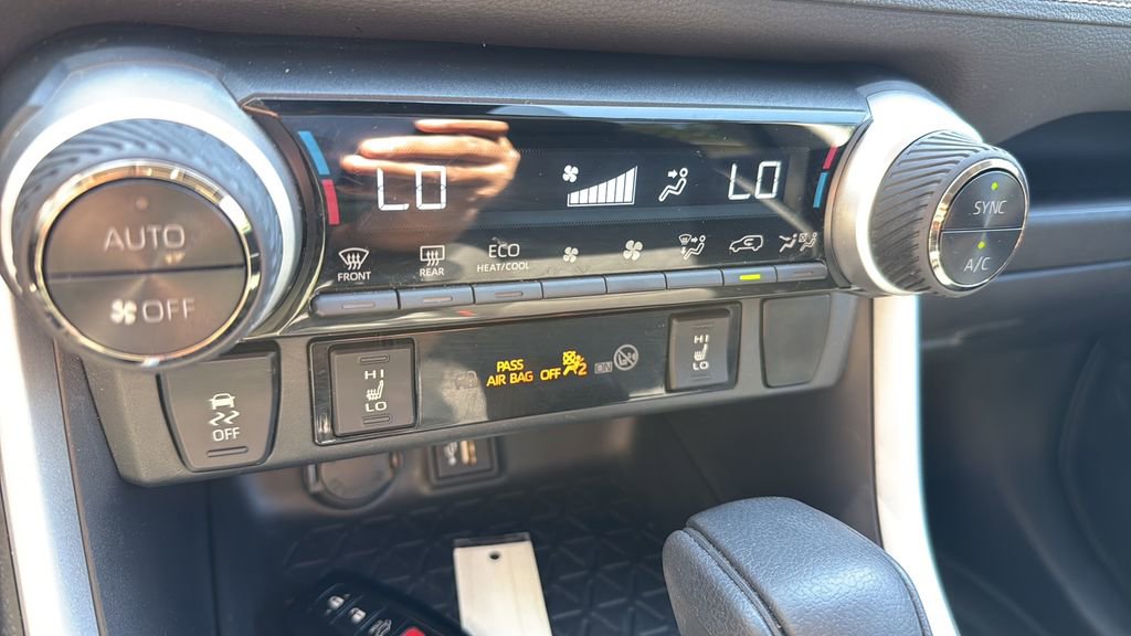 Used 2023 Toyota RAV4 XLE image 19