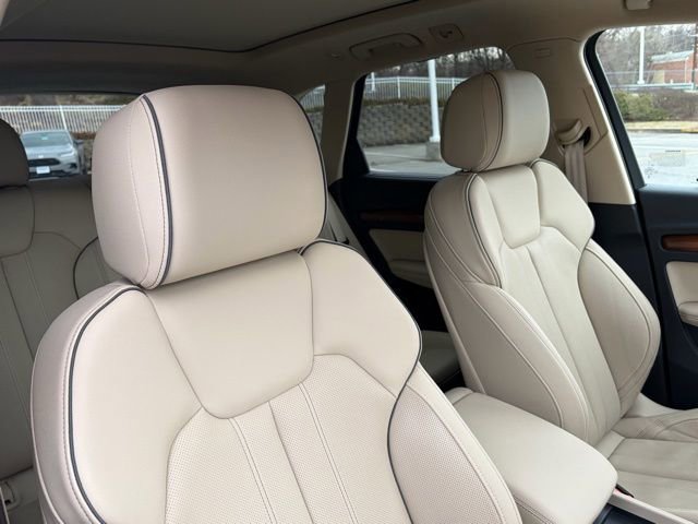 Used 2023 Audi Q5 2.0T Premium Plus w/ Premium Plus Package image 31