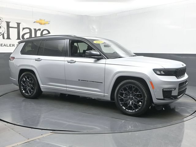 Used 2023 Jeep Grand Cherokee L Summit AWD/4WD image 6