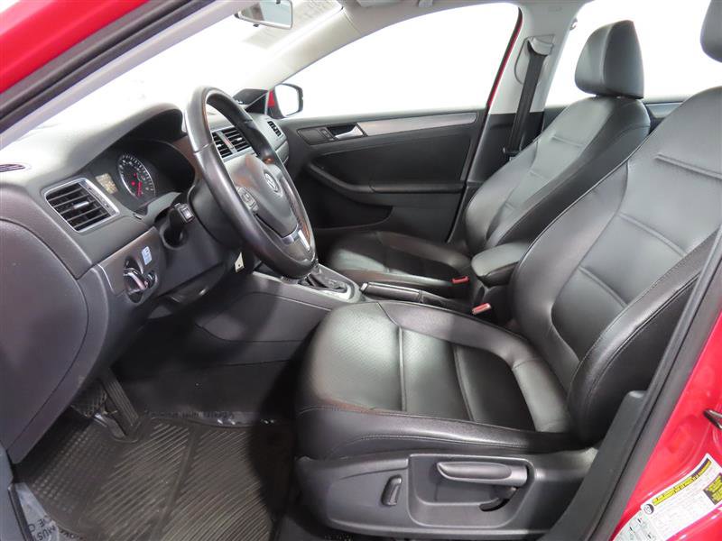 Used 2014 Volkswagen Jetta TDI FWD image 17