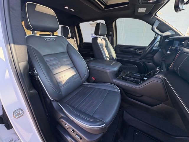 Used 2024 GMC Sierra 2500 AT4X image 29