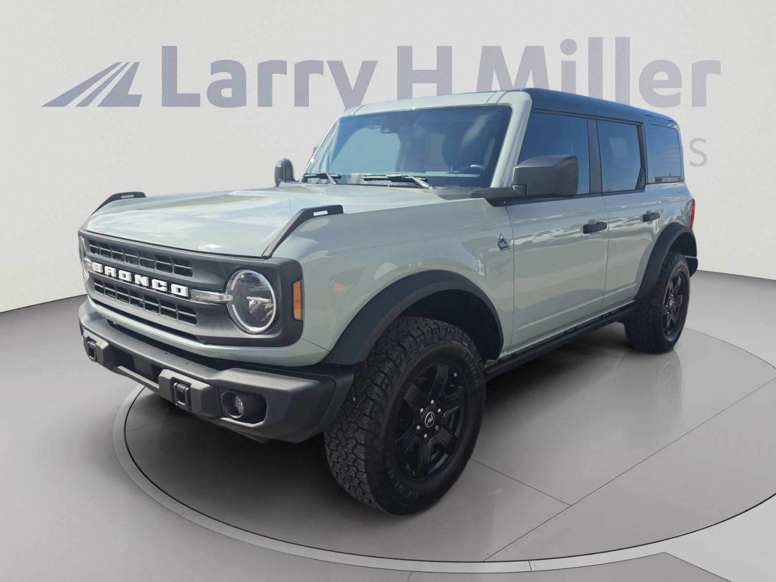 Used 2024 Ford Bronco Black Diamond AWD/4WD image 1