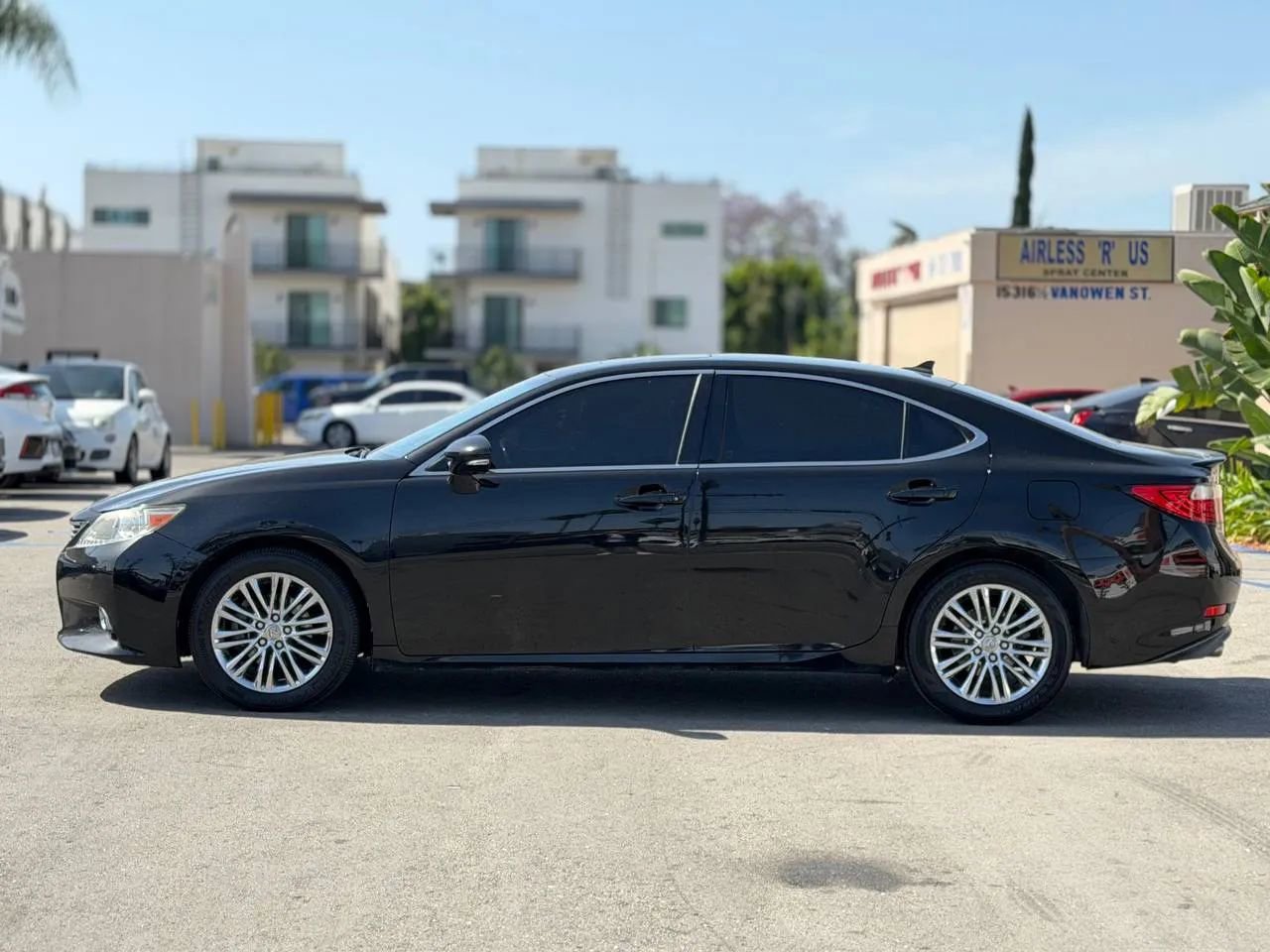 Used 2014 Lexus ES 350 w/ Premium Package FWD image 10