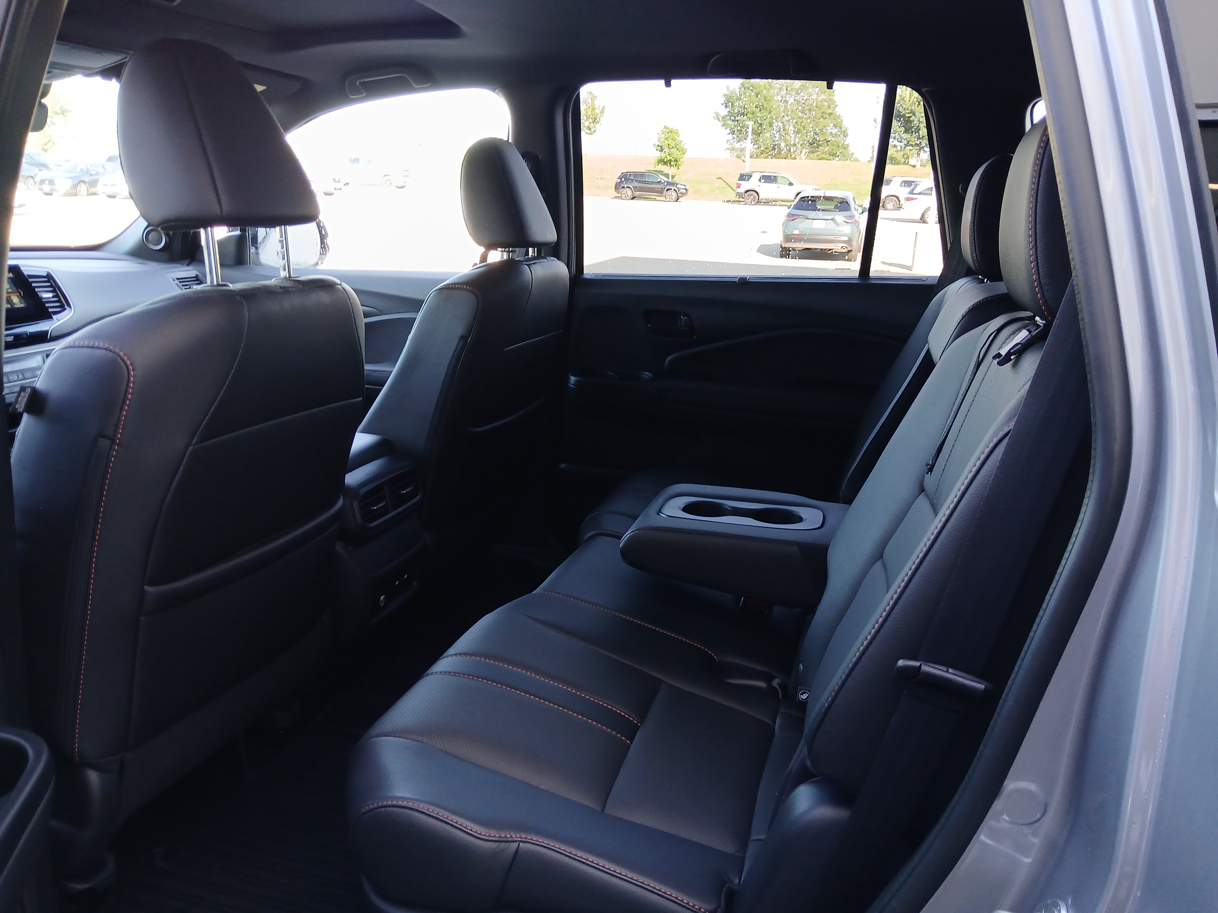 Used 2025 Honda Passport TrailSport image 8