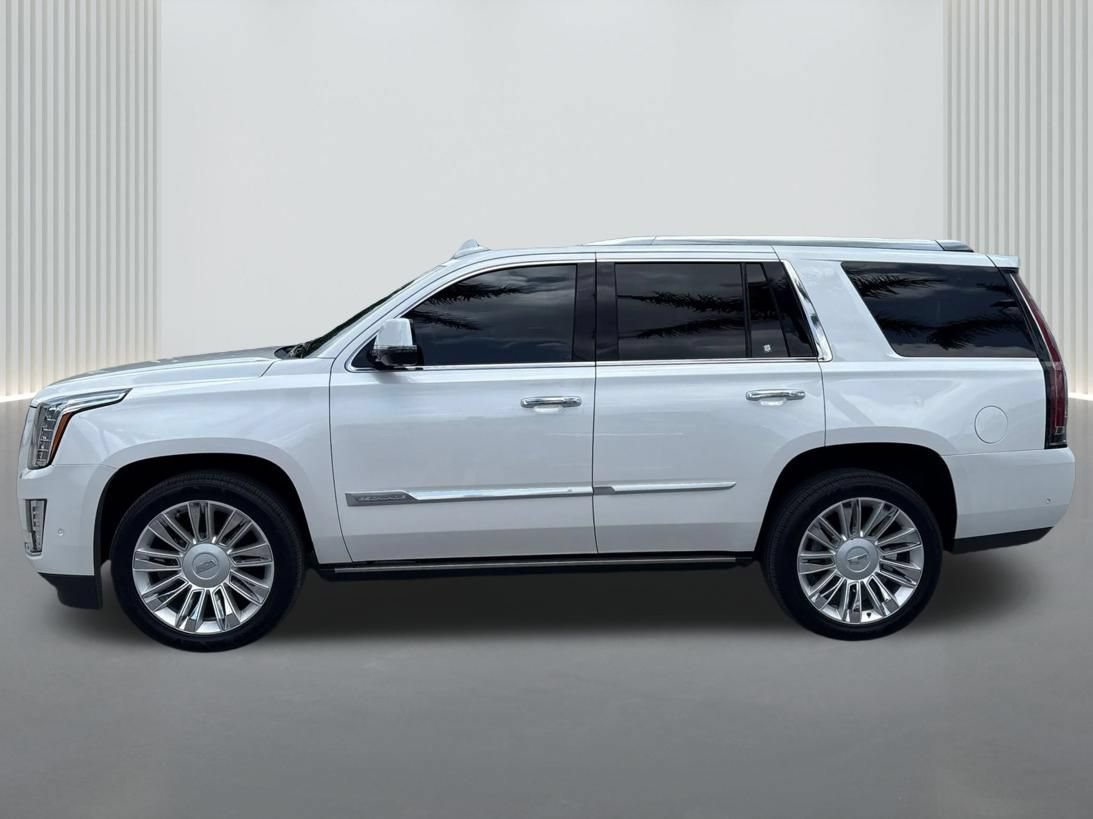 Used 2020 Cadillac Escalade Platinum RWD image 10
