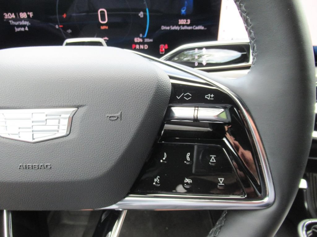 Certified 2025 Cadillac Lyriq Luxury w/ LPO, Floor Liner Package AWD/4WD image 26