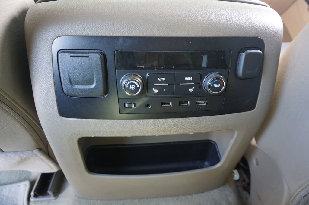 Used 2017 Chevrolet Tahoe Premier RWD image 16