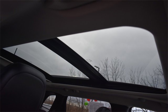 Used 2016 Jeep Cherokee Trailhawk w/ Comfort/Convenience Group image 14