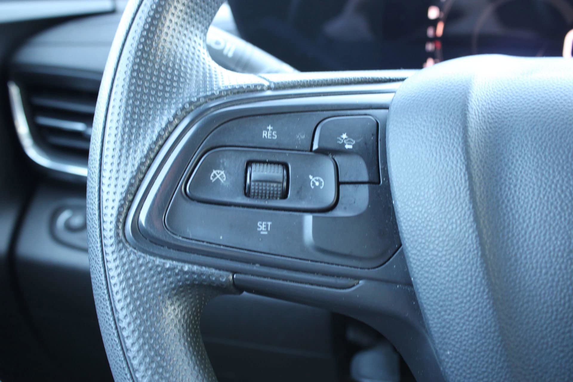 Used 2024 Buick Envista Preferred FWD image 24