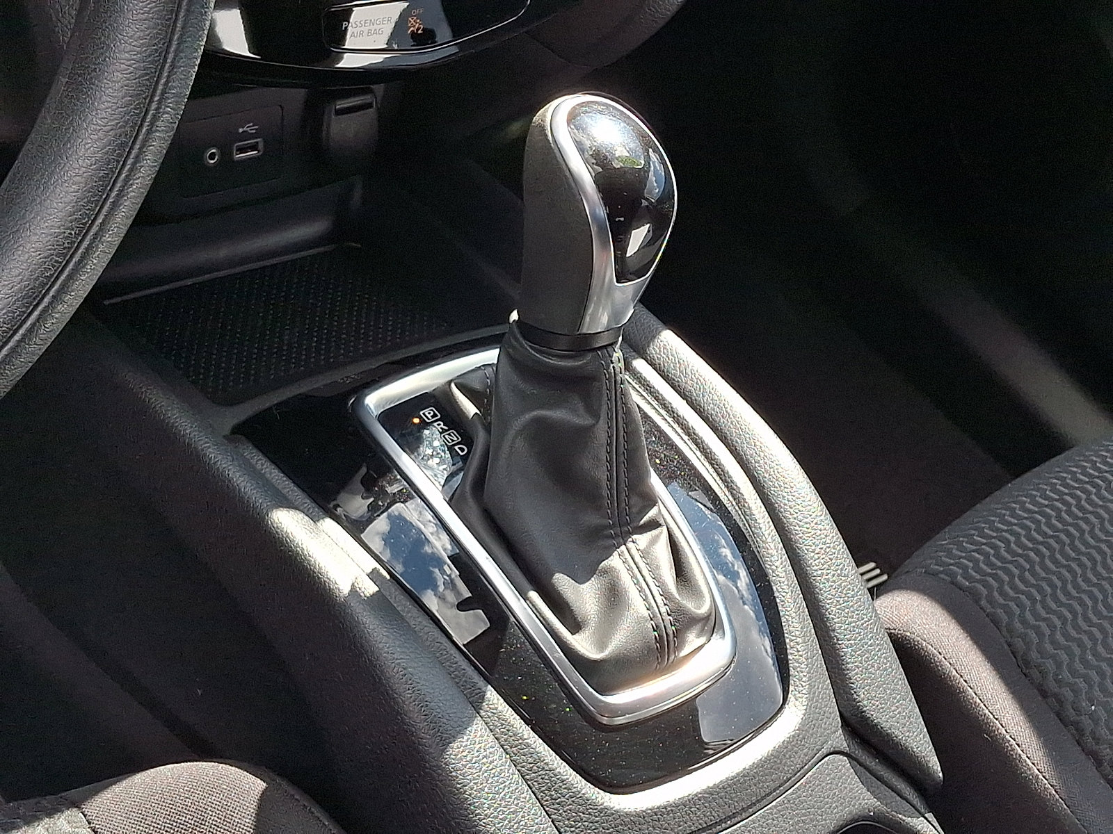 Used 2020 Nissan Rogue Sport S image 14