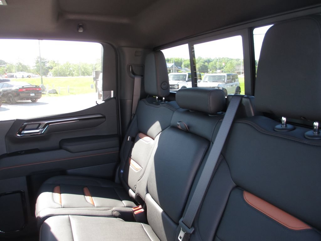 New 2026 GMC Sierra 1500 AT4 w/ AT4 Premium Package AWD/4WD image 16