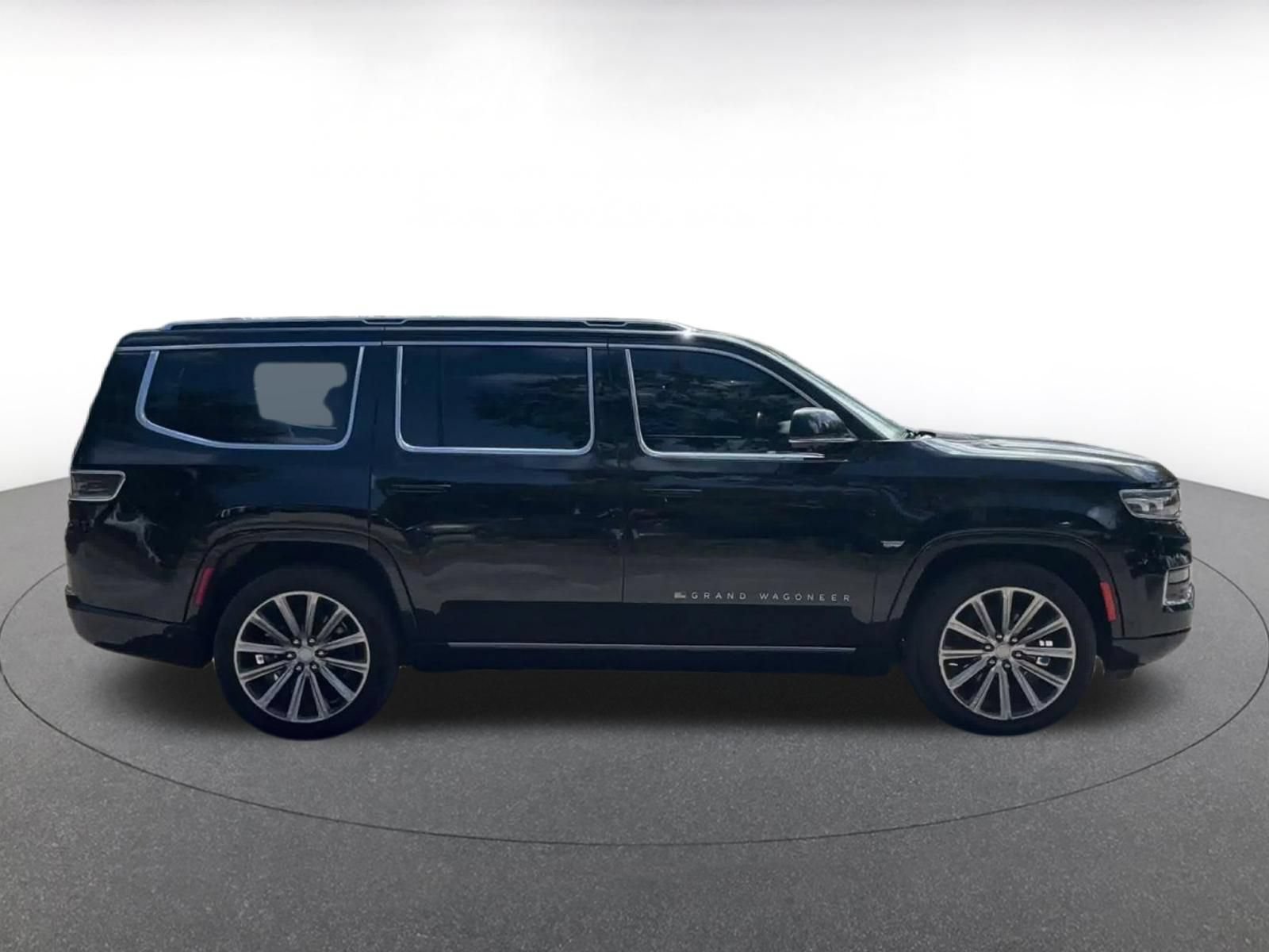 Used 2023 Jeep Grand Wagoneer Series II AWD/4WD image 15