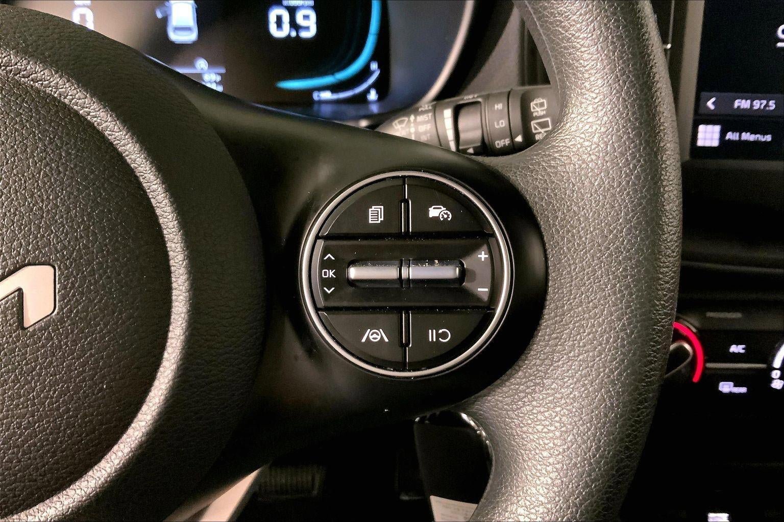 Certified 2025 Kia Soul LX w/ LX Technology Package FWD image 19