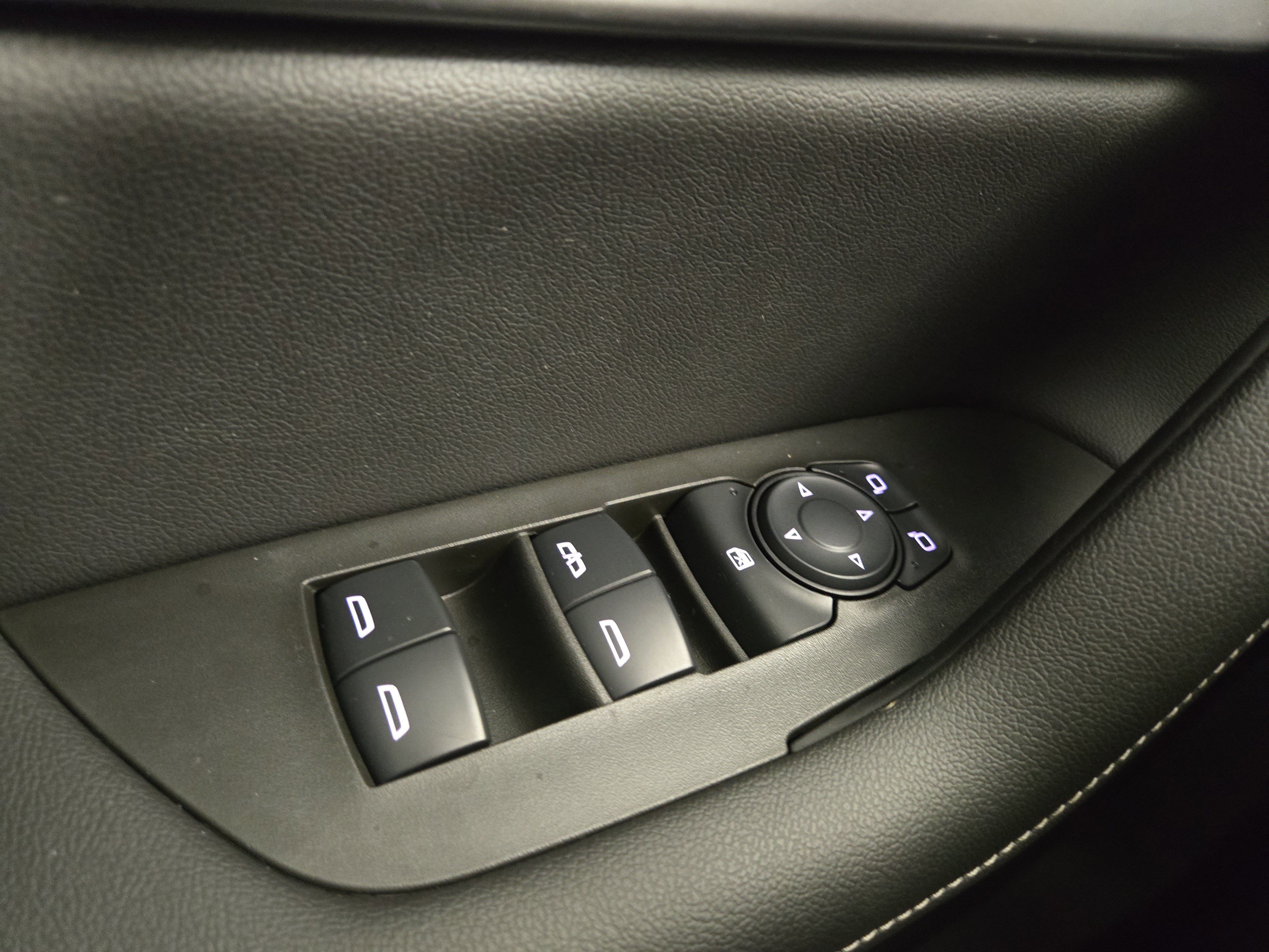 Certified 2024 Chevrolet Blazer LT w/ Convenience Package image 29