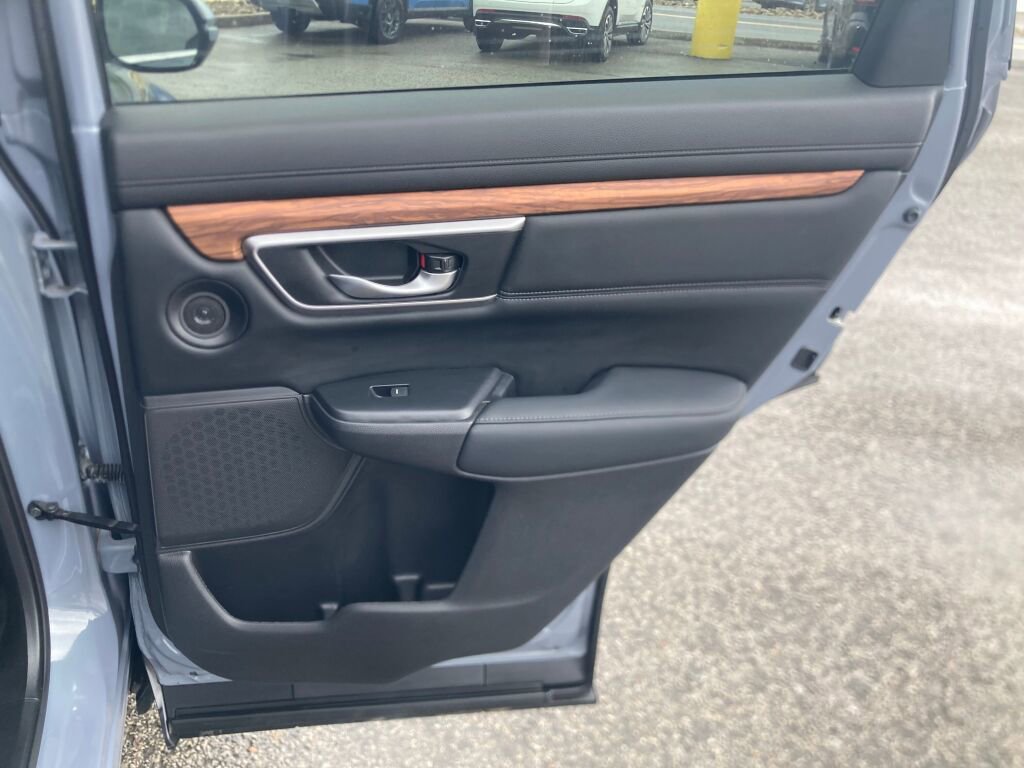 Used 2022 Honda CR-V Touring image 18