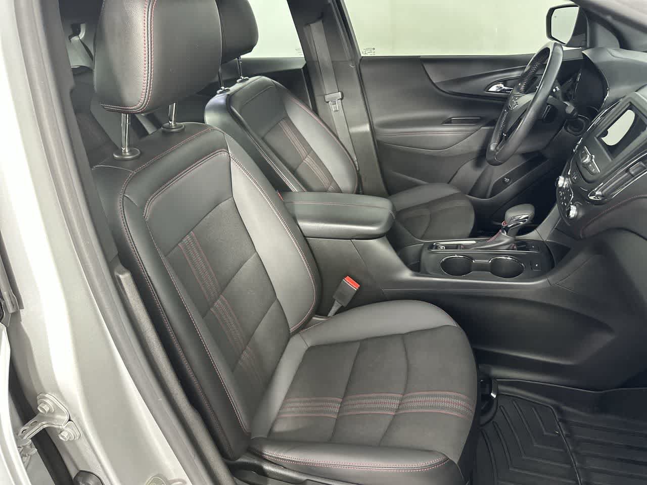 Used 2022 Chevrolet Equinox RS AWD/4WD image 21