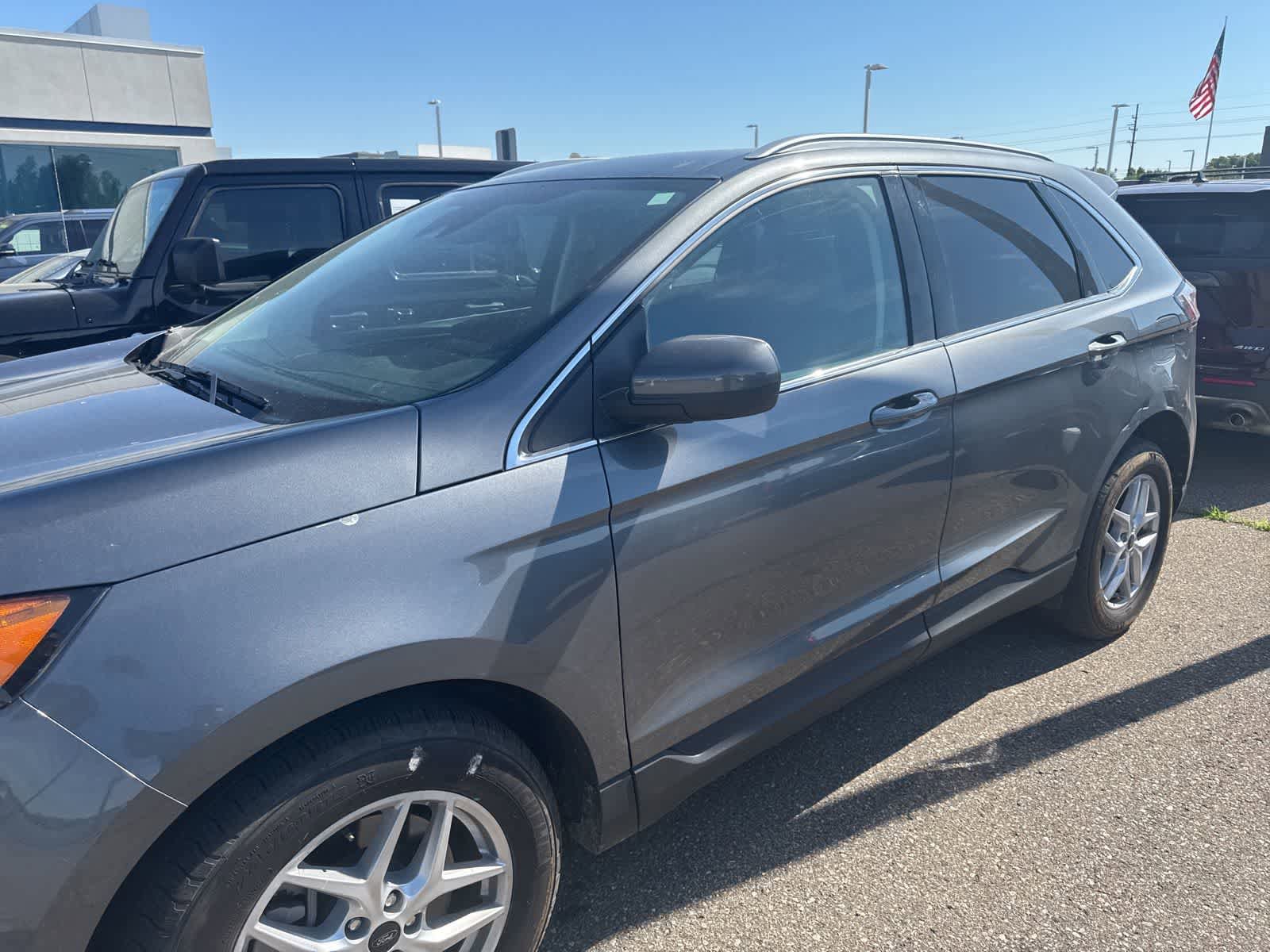 Used 2024 Ford Edge SEL w/ Convenience Package AWD/4WD image 18