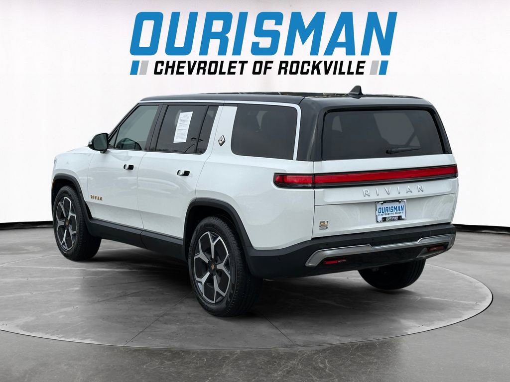 Used 2024 Rivian R1S Adventure image 4