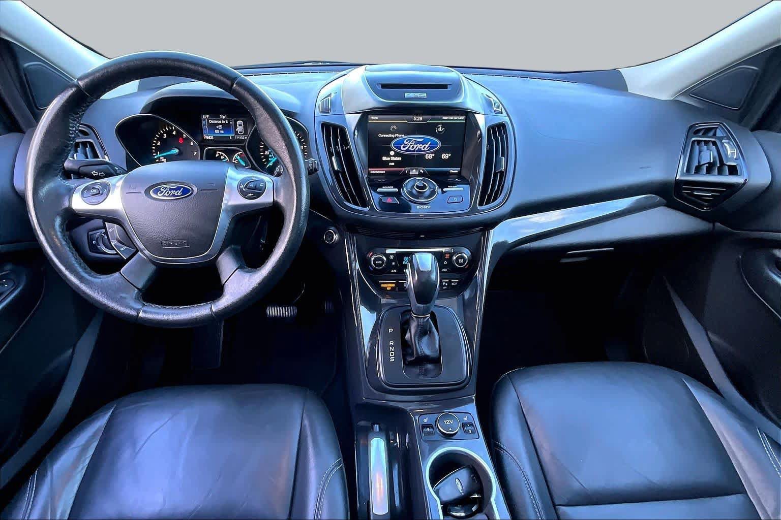 Used 2015 Ford Escape Titanium w/ Equipment Group 301A AWD/4WD image 15