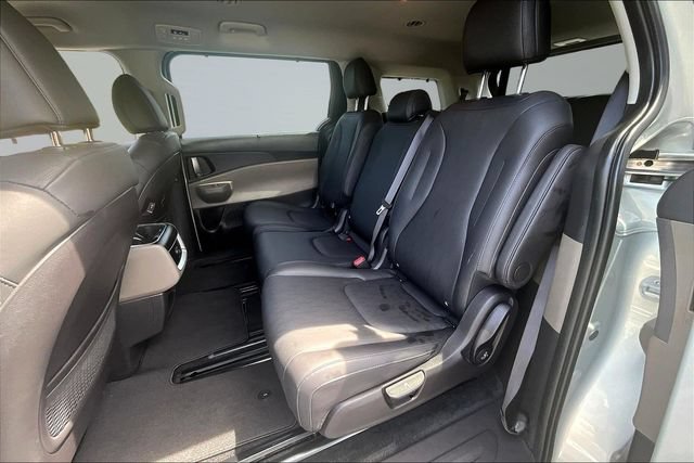 Used 2026 Kia Carnival EX FWD image 22