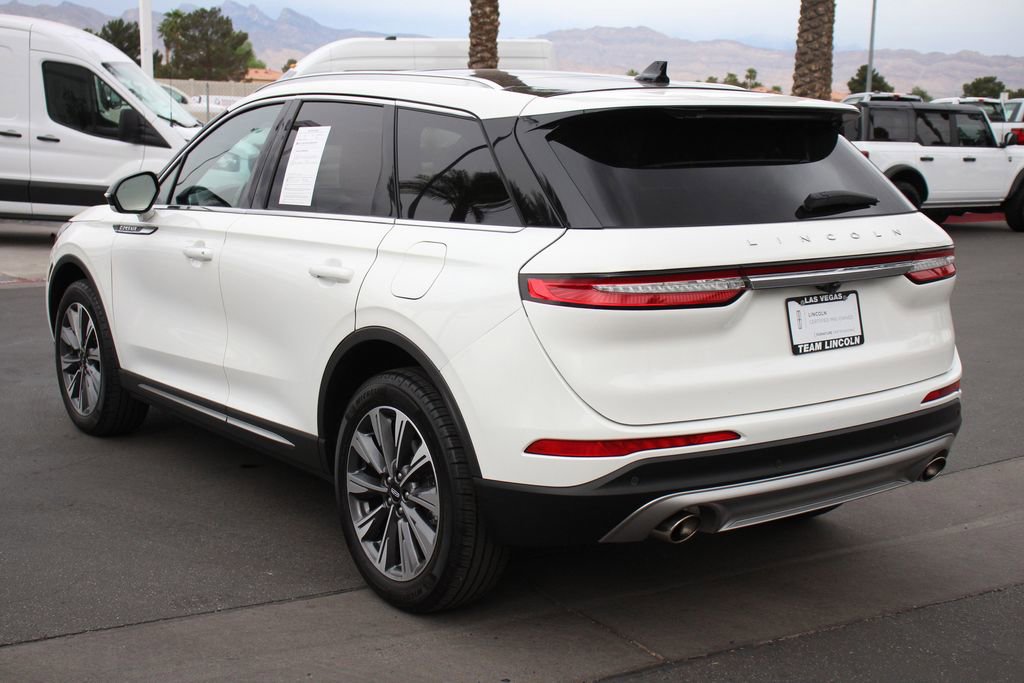 Certified 2022 Lincoln Corsair Reserve w/ Elements Package AWD/4WD image 4