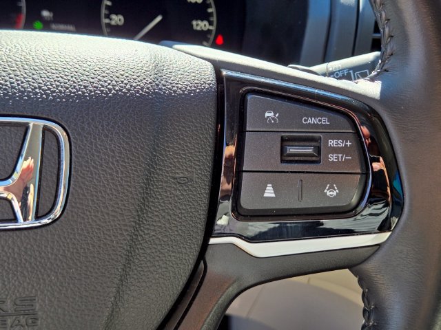 Certified 2025 Honda Odyssey EX-L image 30