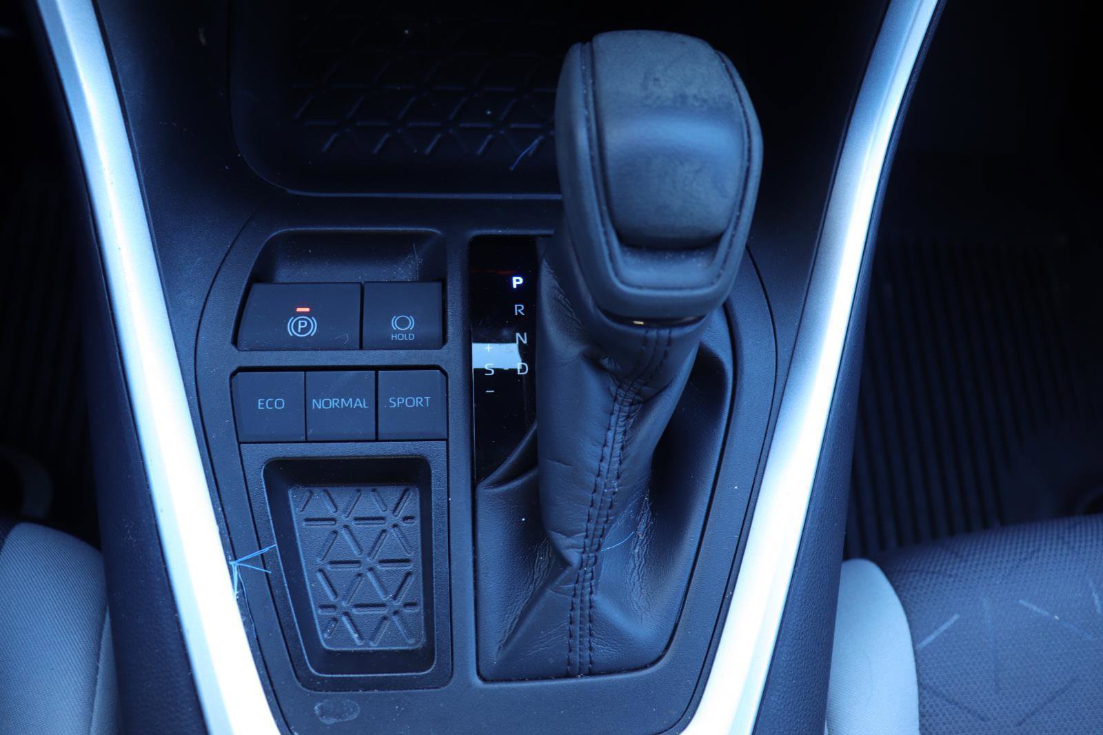 Used 2023 Toyota RAV4 XLE w/ Convenience Package image 37