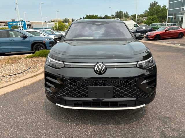 New 2026 Volkswagen Tiguan SEL R-Line AWD/4WD image 2