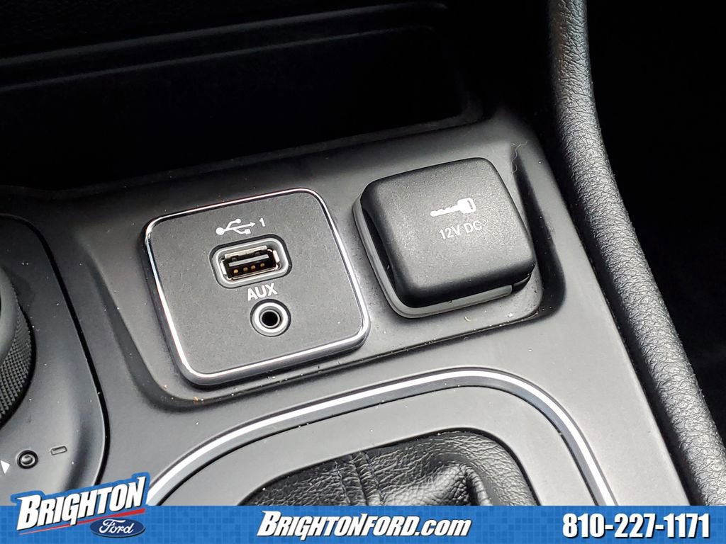 Used 2021 Jeep Cherokee Latitude Lux w/ Comfort/Convenience Group image 26