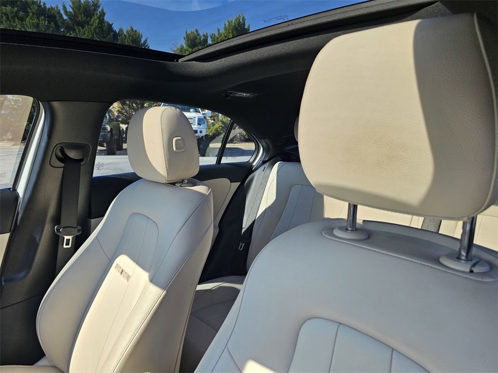 Used 2022 Mercedes-Benz A 220 image 17