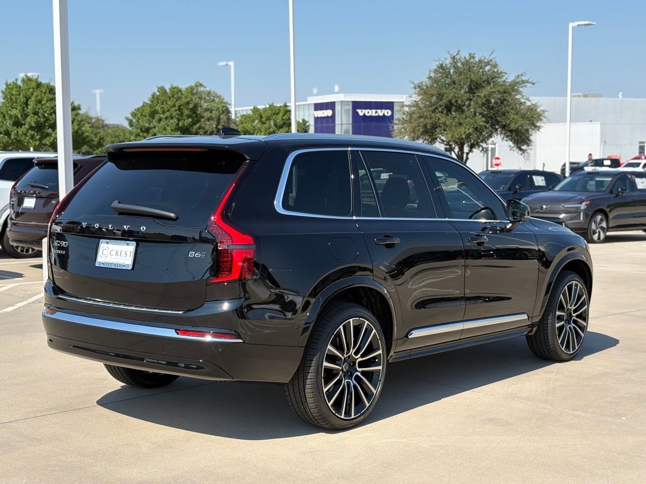 New 2026 Volvo XC90 B6 Plus w/ Protection Package Premier AWD/4WD image 5